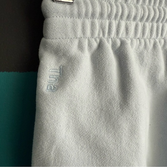 TNA White Pantsuit with Tapered Leg Design - Picture 5 of 9